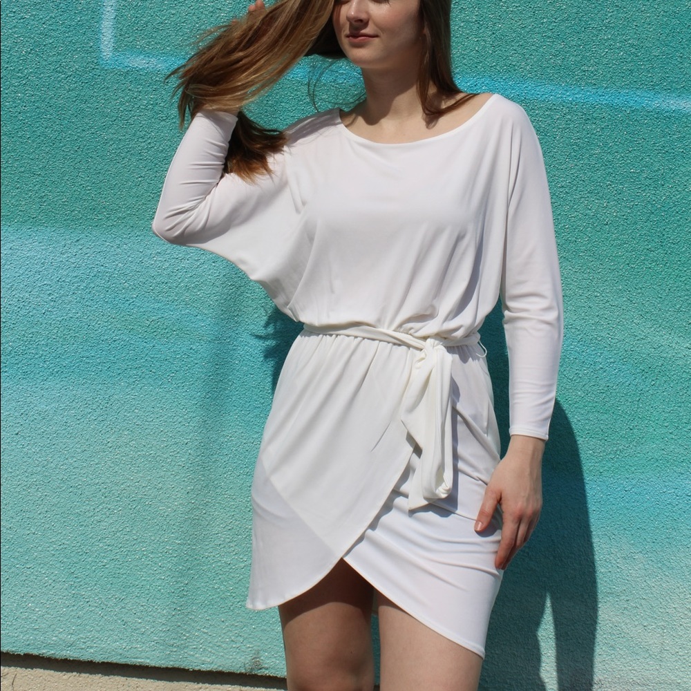 Moda International White Long Sleeve Slouch Dress